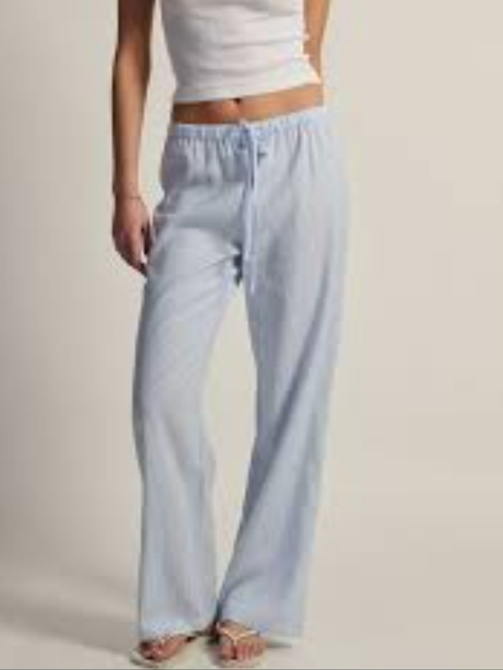 House of Harlow 1960 designs, they are the Harlow Taylor Pant in pinstripe. Smal